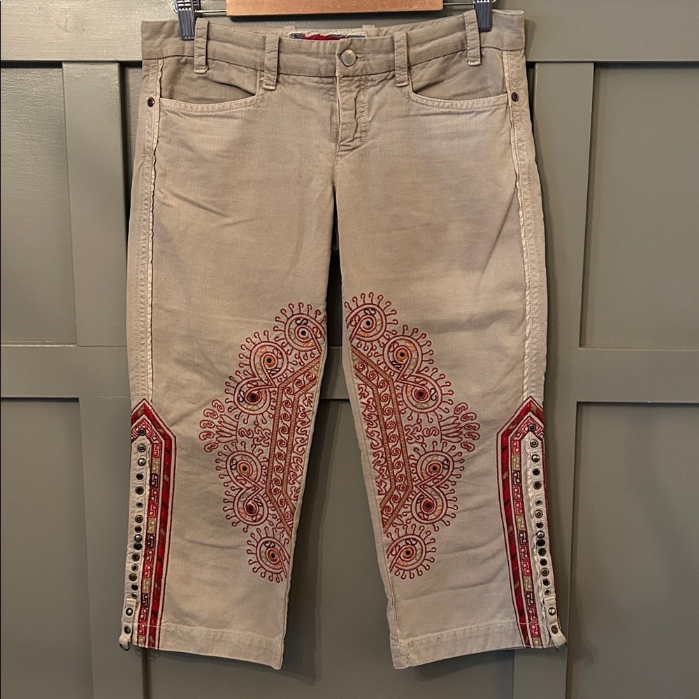 Johnny Was Biya Two Ten Ten Five Embroidered Crop Capri Pants Boho Tan Size 4